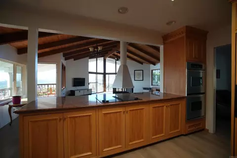 Kitchen - 3730 Silverleaf Ln, Vista, CA 92084 photo 5 of 12