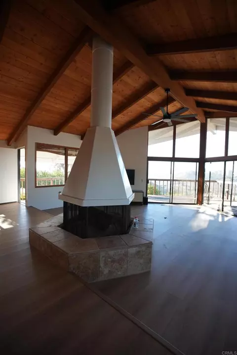 Living - 3730 Silverleaf Ln, Vista, CA 92084 photo 3 of 8