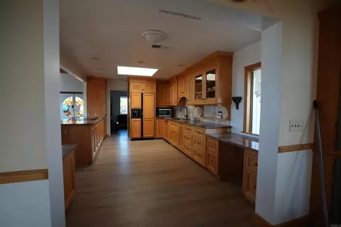 Kitchen - 3730 Silverleaf Ln, Vista, CA 92084 photo 7 of 12