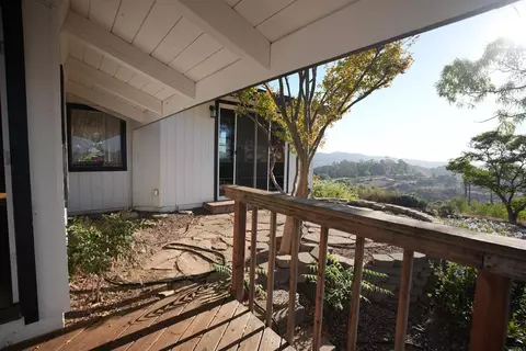 Exterior - 3730 Silverleaf Ln, Vista, CA 92084 photo 12 of 12