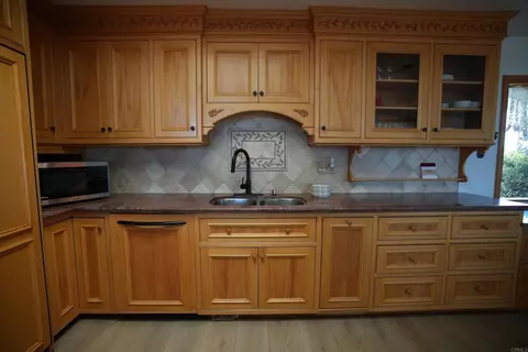Kitchen - 3730 Silverleaf Ln, Vista, CA 92084 photo 12 of 12