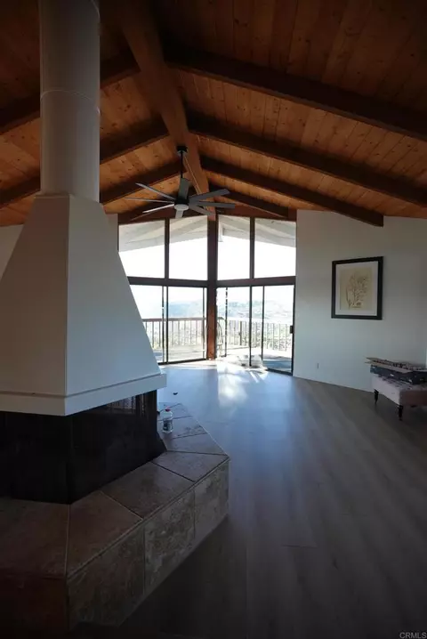 Living - 3730 Silverleaf Ln, Vista, CA 92084 photo 7 of 8