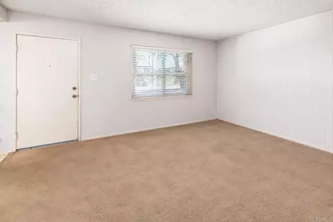 Living - 219 Gloxina St, Encinitas, CA 92024 photo 7 of 7