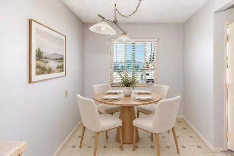 Dining - 219 Gloxina St, Encinitas, CA 92024 photo 2 of 2