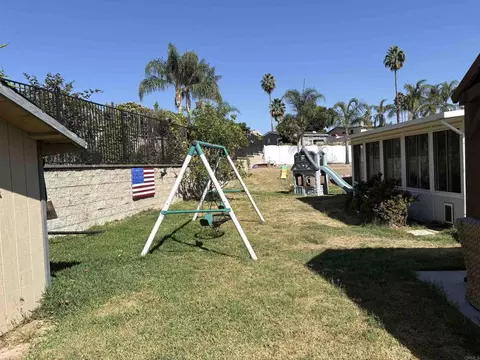 Exterior - 946 Rose, Vista, CA 92083 photo 8 of 11
