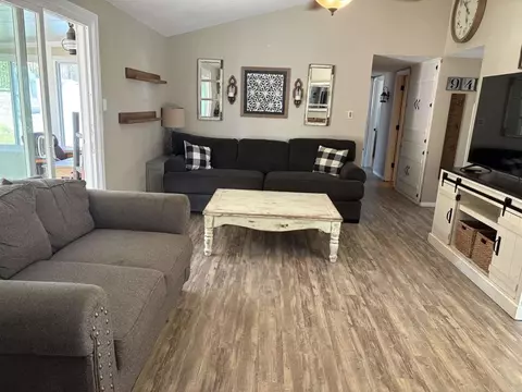 Living - 946 Rose, Vista, CA 92083 photo 1 of 2