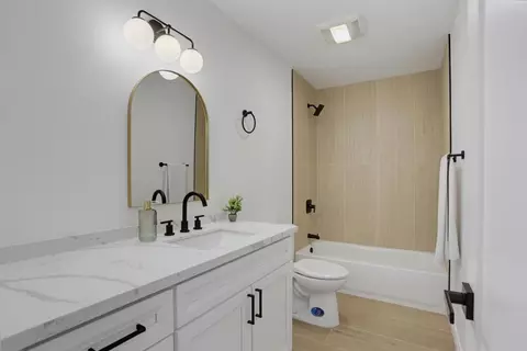 Bath - 5700 Baltimore Dr #146, La Mesa, CA 91942 photo 3 of 4