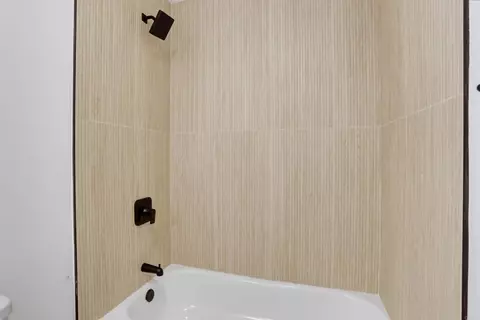 Bath - 5700 Baltimore Dr #146, La Mesa, CA 91942 photo 4 of 4