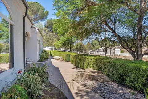 Exterior - 563 Pile St, Ramona, CA 92065 photo 6 of 13