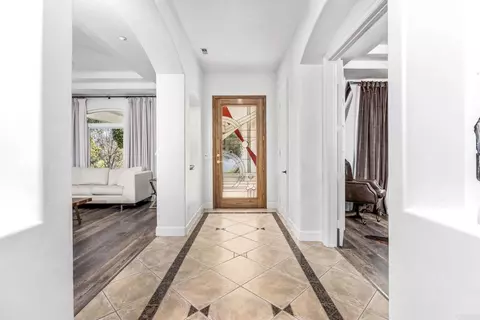 Entry Way - 563 Pile St, Ramona, CA 92065 photo 3 of 10
