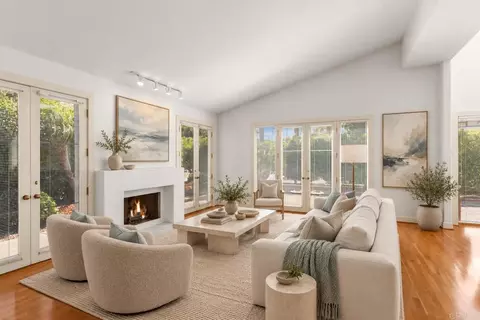 Living - 350 Mesa Way, La Jolla, CA 92037 photo 5 of 6