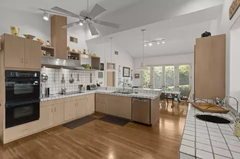 Kitchen - 350 Mesa Way, La Jolla, CA 92037 photo 3 of 3