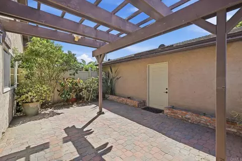 Exterior - 554 Fruit Tree Way, Oceanside, CA 92058 photo 5 of 9