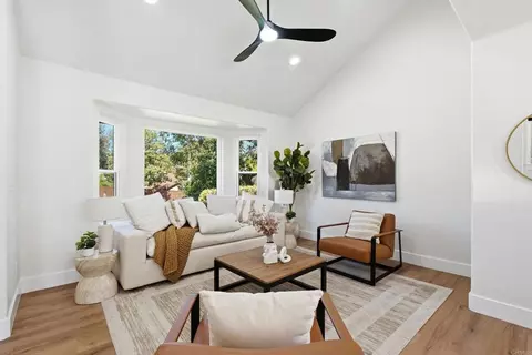 Living - 1433 El Cielo Ln, Escondido, CA 92026 photo 1 of 3