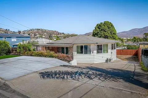 Exterior - 719 La Presa Ave, Spring Valley, CA 91977 photo 2 of 6