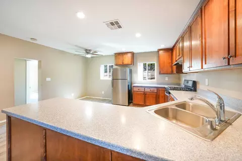 Kitchen - 1698 Griffith Rd, Ramona, CA 92065 photo 3 of 3