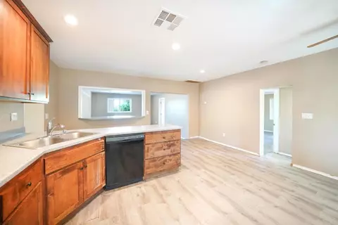 Kitchen - 1698 Griffith Rd, Ramona, CA 92065 photo 2 of 3