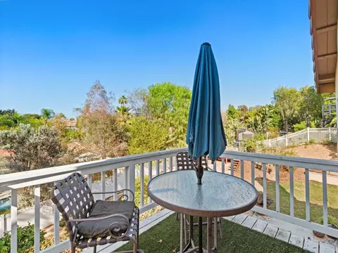 Exterior - 980 Cookie Ln, Fallbrook, CA 92028 photo 3 of 11