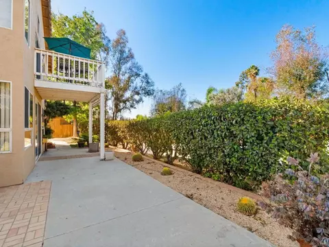 Exterior - 980 Cookie Ln, Fallbrook, CA 92028 photo 6 of 11