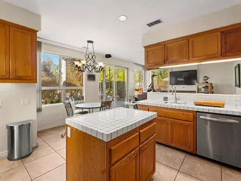 Kitchen - 980 Cookie Ln, Fallbrook, CA 92028 photo 2 of 5