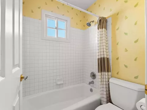 Bath - 980 Cookie Ln, Fallbrook, CA 92028 photo 5 of 7