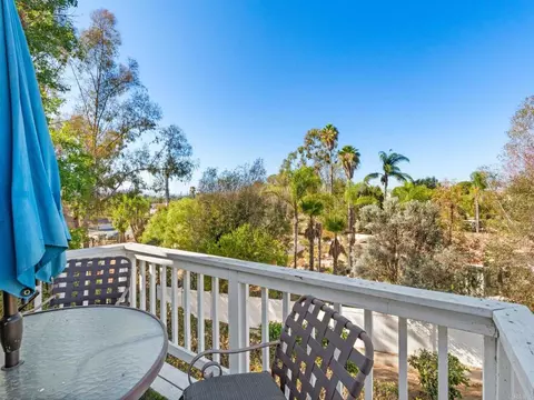 Exterior - 980 Cookie Ln, Fallbrook, CA 92028 photo 4 of 11