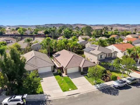 View/Area - 1009 Longfellow Ct, Oceanside, CA 92057 photo 1 of 11