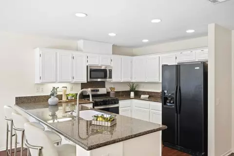 Kitchen - 1009 Longfellow Ct, Oceanside, CA 92057 photo 3 of 4