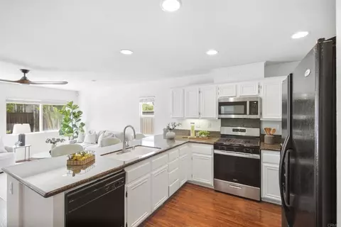 Kitchen - 1009 Longfellow Ct, Oceanside, CA 92057 photo 4 of 4