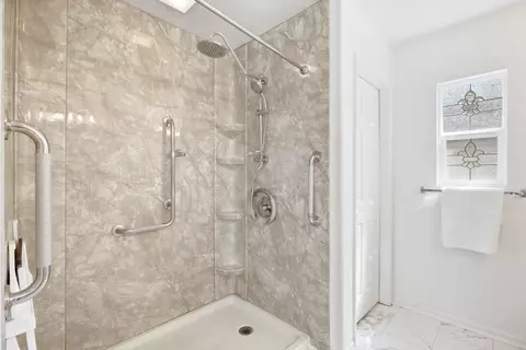 Bath - 1009 Longfellow Ct, Oceanside, CA 92057 photo 2 of 4