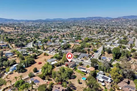 View/Area - 1461 Boyle Ave, Escondido, CA 92027 photo 5 of 6