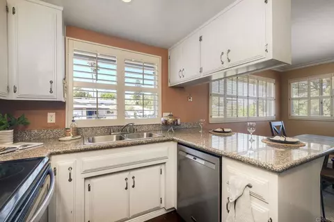 Kitchen - 1461 Boyle Ave, Escondido, CA 92027 photo 3 of 3