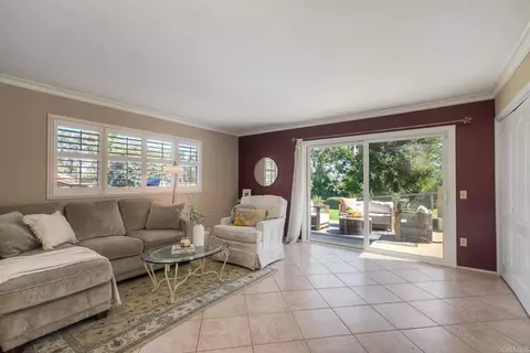 Living - 1461 Boyle Ave, Escondido, CA 92027 photo 5 of 7