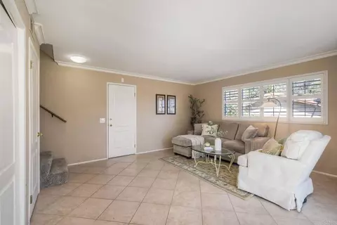 Living - 1461 Boyle Ave, Escondido, CA 92027 photo 7 of 7