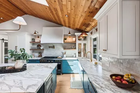 Kitchen - 765 Val Sereno Dr, Encinitas, CA 92024 photo 6 of 7