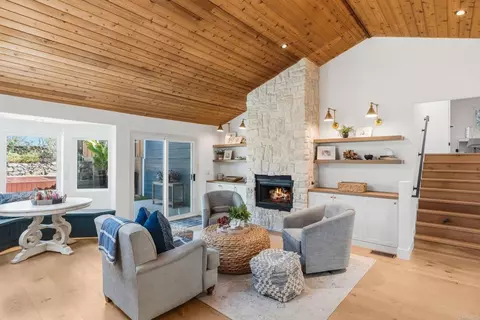Living - 765 Val Sereno Dr, Encinitas, CA 92024 photo 5 of 9
