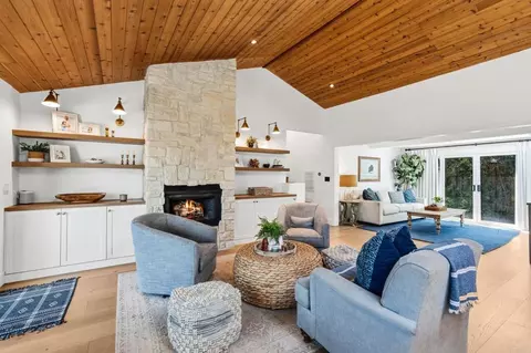 Living - 765 Val Sereno Dr, Encinitas, CA 92024 photo 6 of 9