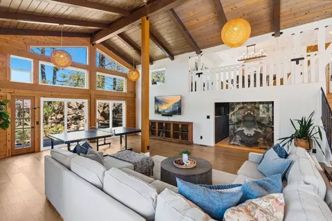 Living - 765 Val Sereno Dr, Encinitas, CA 92024 photo 2 of 9