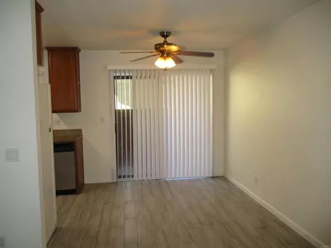 Dining - 505 Calle Montecito #23, Oceanside, CA 92057 photo 1 of 1