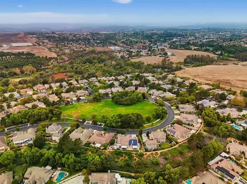 View/Area - 1139 Highland Park, Fallbrook, CA 92028 photo 6 of 10