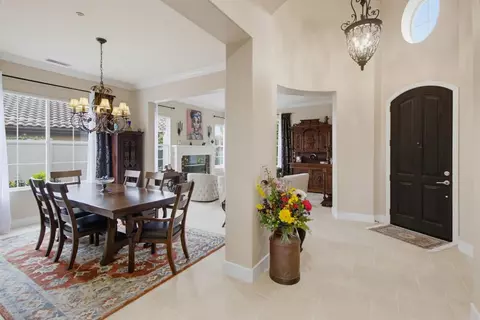 Entry Way - 1139 Highland Park, Fallbrook, CA 92028 photo 3 of 3