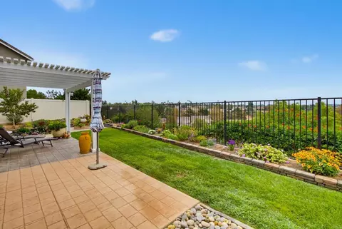 Exterior - 1139 Highland Park, Fallbrook, CA 92028 photo 7 of 14