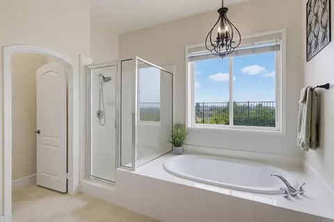Bath - 1139 Highland Park, Fallbrook, CA 92028 photo 1 of 2