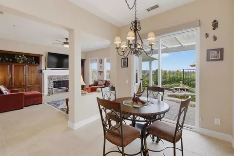 Dining - 1139 Highland Park, Fallbrook, CA 92028 photo 3 of 3