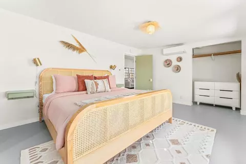 Bedroom - 5215 Shadow Mountain Rd, Joshua Tree, CA 92252 photo 4 of 12