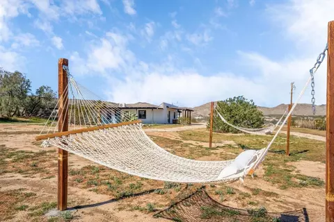 Exterior - 5215 Shadow Mountain Rd, Joshua Tree, CA 92252 photo 10 of 12