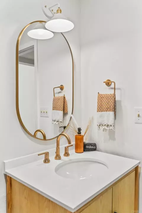 Bath - 5215 Shadow Mountain Rd, Joshua Tree, CA 92252 photo 10 of 10