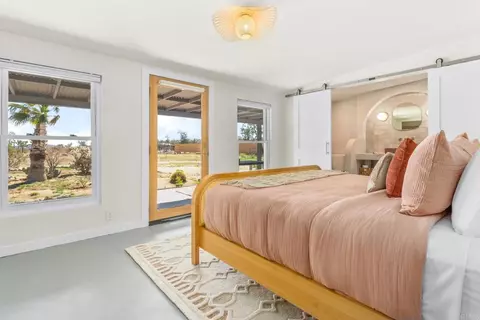 Bedroom - 5215 Shadow Mountain Rd, Joshua Tree, CA 92252 photo 1 of 12