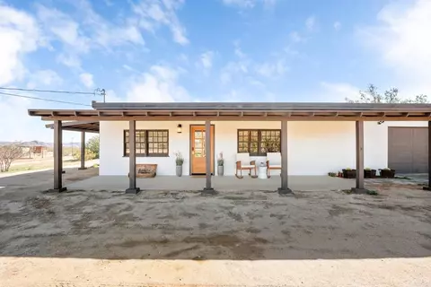 Exterior - 5215 Shadow Mountain Rd, Joshua Tree, CA 92252 photo 4 of 12
