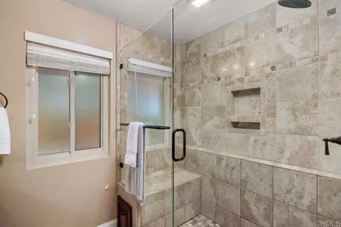 Bath - 5653 Tumbleweed Way, Oceanside, CA 92057 photo 2 of 4